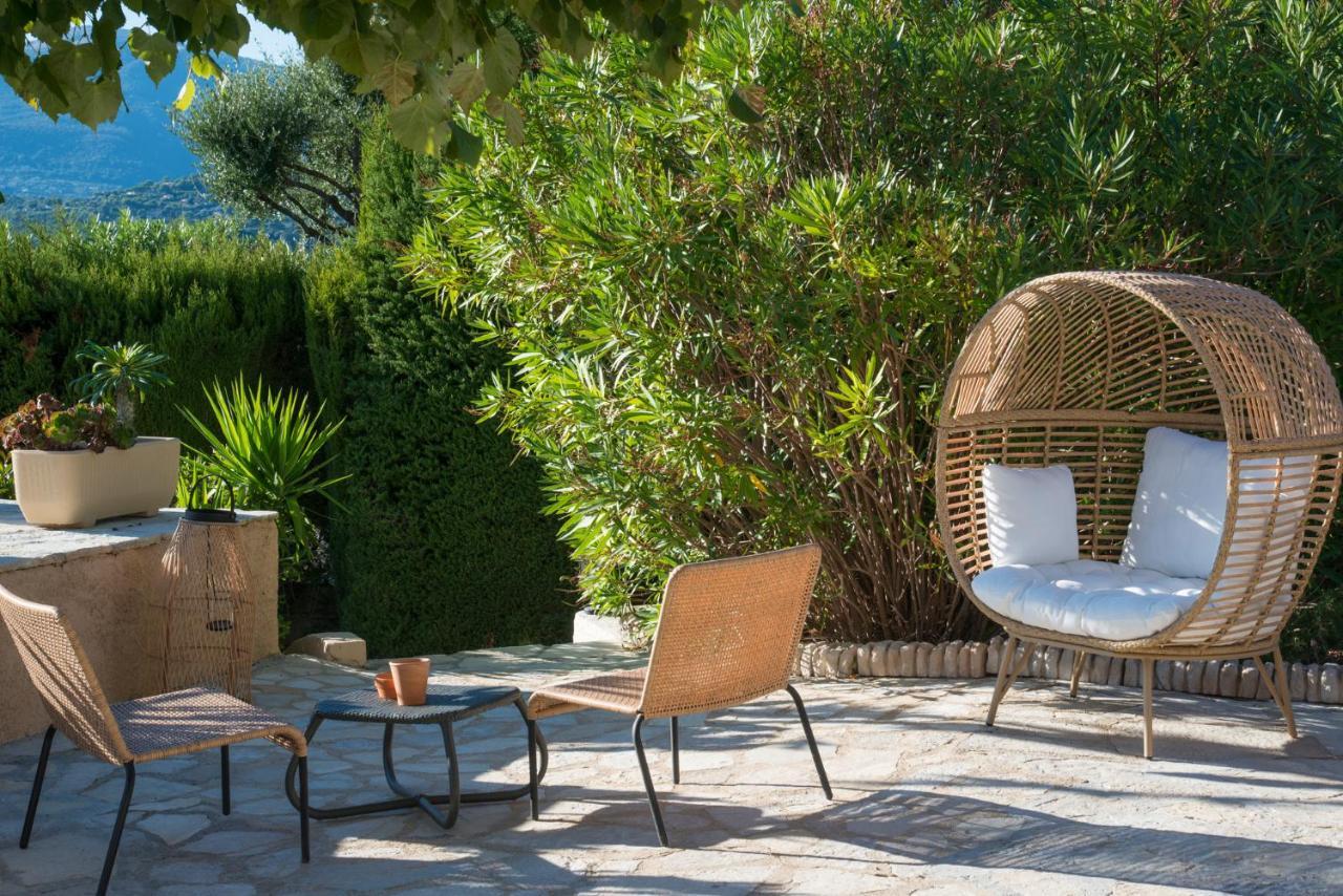 Bastide Les 3 Portes Saint-Paul-de-Vence Esterno foto