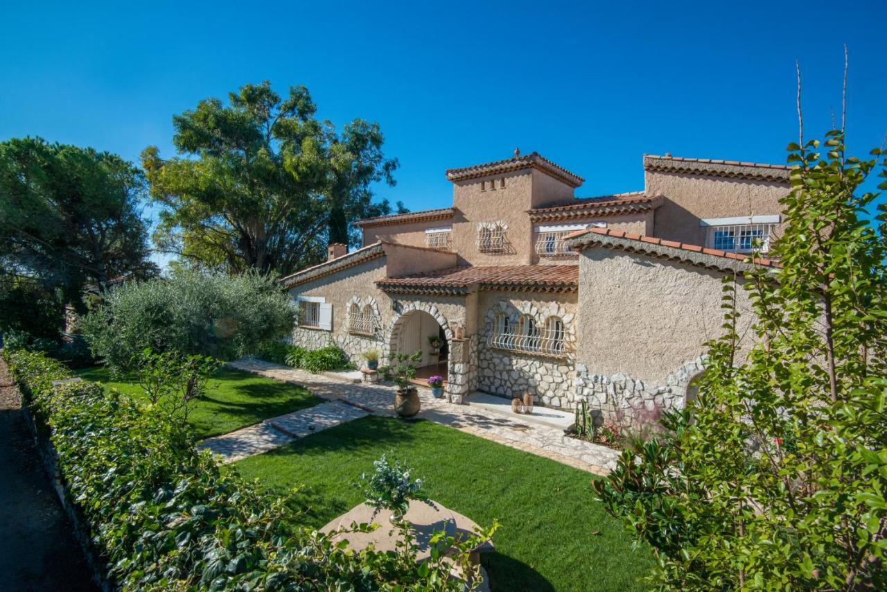 Bastide Les 3 Portes Saint-Paul-de-Vence Esterno foto
