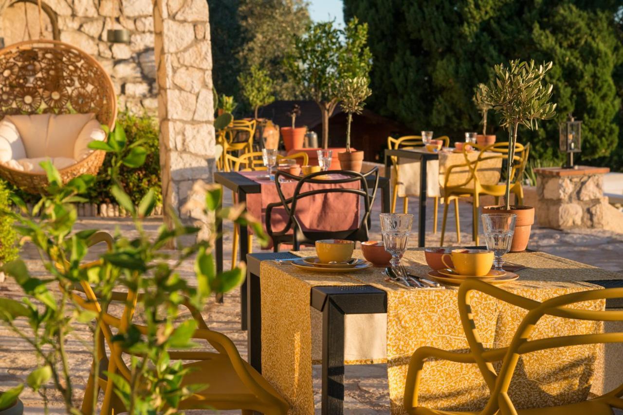 Bastide Les 3 Portes Saint-Paul-de-Vence Esterno foto