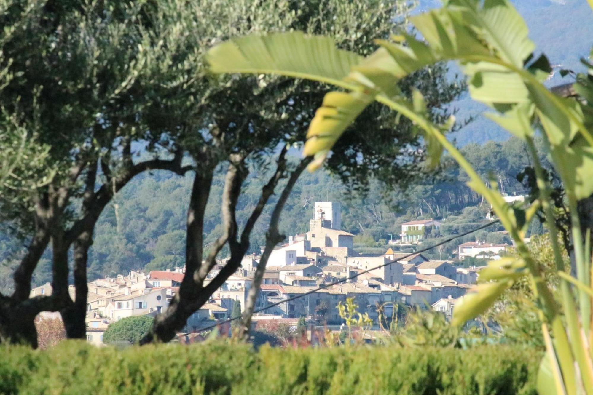 Bastide Les 3 Portes Saint-Paul-de-Vence Esterno foto